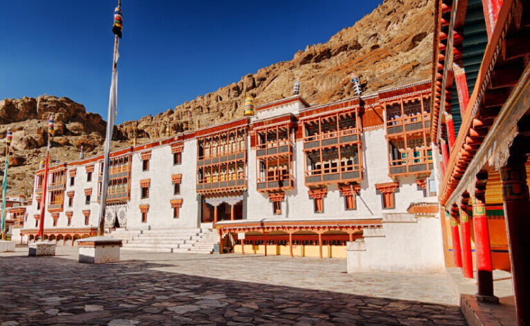 Hemis Monastery Visiting Guide