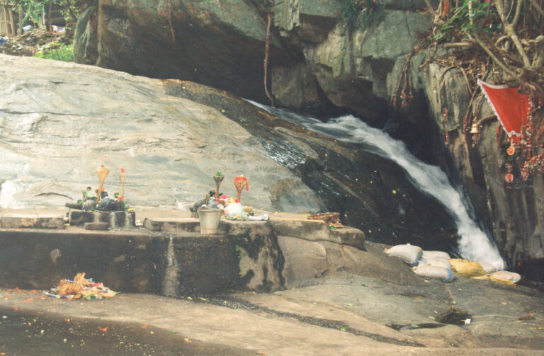 Panchalingeshwar Temple Darshan Guide